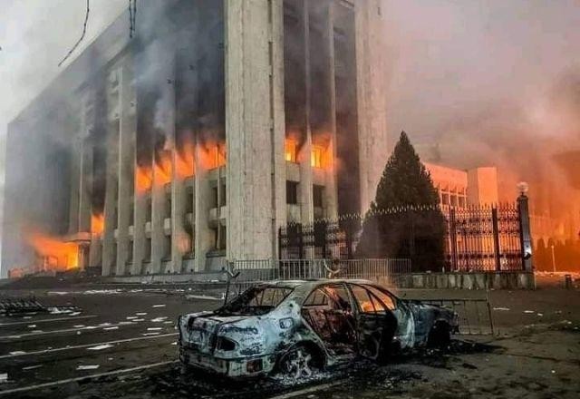 Imagem da noticia Protestos no Cazaquistão deixam mais de 160 mortos e 6 mil detidos