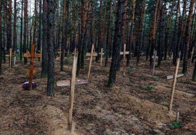 Imagem da noticia Após retirada russa, 450 túmulos são descobertos em cidade ucraniana