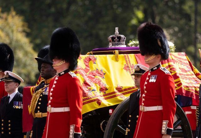 Imagem da noticia Caixão da rainha Elizabeth II chega à Abadia de Westminster