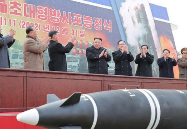 Imagem da noticia Coreia do Norte começa ano com novo disparo de míssil balístico