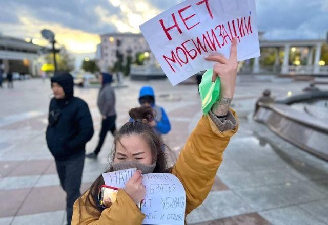 Imagem da noticia Protestos contra mobilização parcial deixam 1,3 mil detidos na Rússia