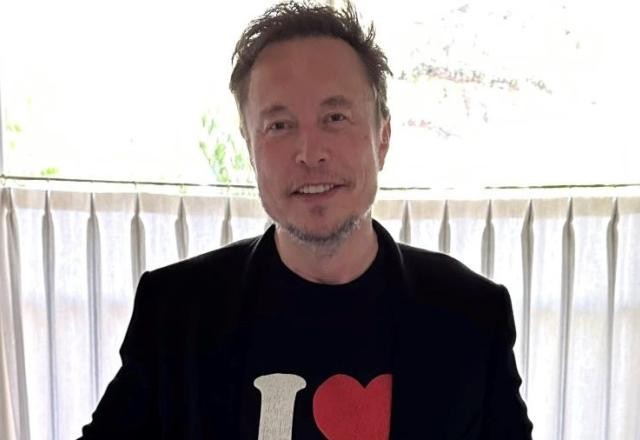 Imagem da noticia Filme sobre Elon Musk terá direção de Darren Aronofsky, de Mãe! e Cisne Negro
