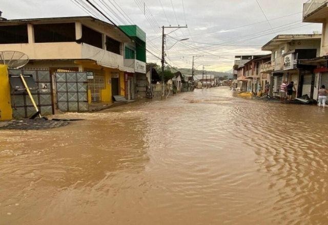 Chuvas na Bahia: sobe para 157 número de cidades em estado de emergência