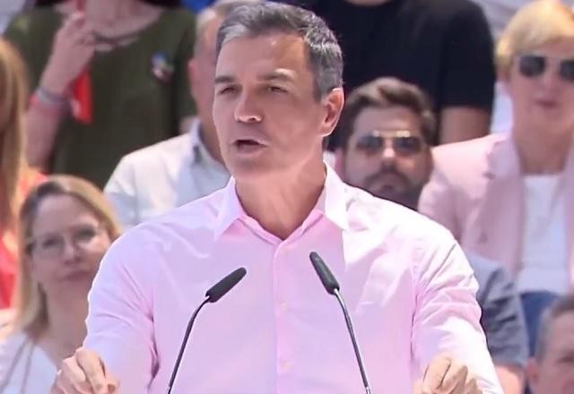Imagem da noticia Premiê da Espanha defende "tolerância zero para o racismo no futebol"