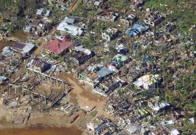 Imagem da noticia Tufão nas Filipinas deixa ao menos 375 mortos e 56 desaparecidos