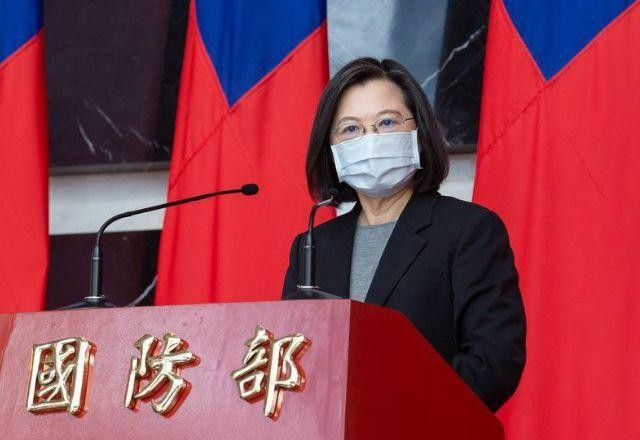 Imagem da noticia Com ameaça chinesa, Taiwan estende recrutamento militar para um ano