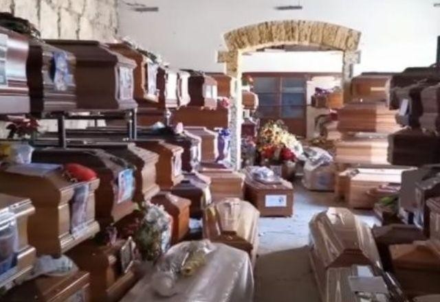 Imagem da noticia Cemitério na Itália tem quase mil caixões empilhados esperando enterro