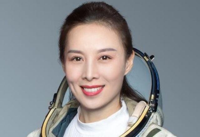 Imagem da noticia China envia primeira astronauta mulher em missão extraveicular no espaço