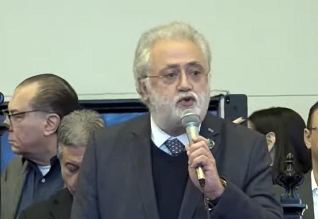 Imagem da noticia Ato mostra que sistema eleitoral é vencedor das eleições, diz diretor da USP