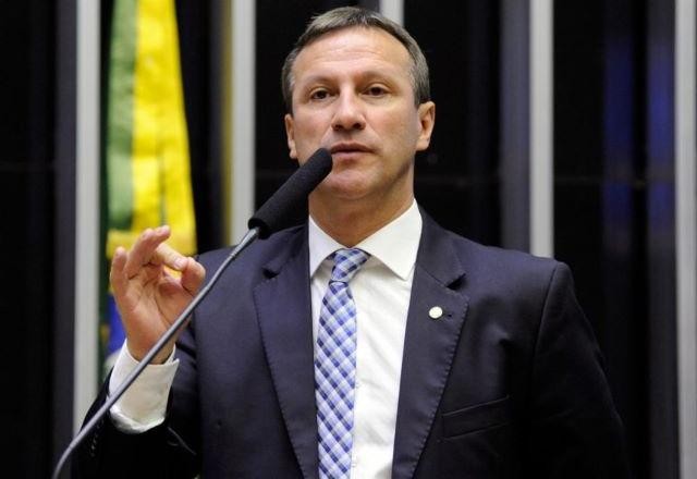 Imagem da noticia Após SC, Bolsonaro recebe pedido para apoiar candidato de direita ao Senado pelo RS