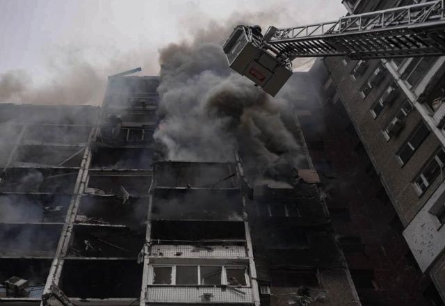 Imagem da noticia Ataque russo em massa na Ucrânia deixa Kiev sem energia elétrica
