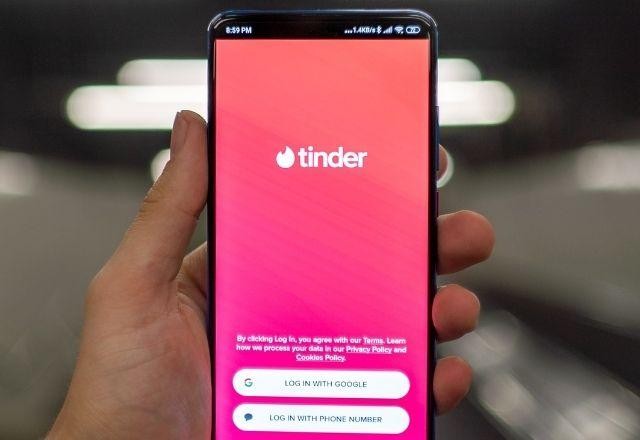 Imagem da noticia Tinder vai permitir que usuários verifiquem antecedentes criminais 