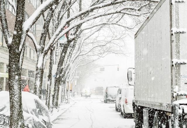 Imagem da noticia Tempestade de neve atinge Estados Unidos e voos são cancelados