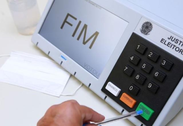 Imagem da noticia Fim de inscrições, início de campanha e mudança no TSE: a semana eleitoral