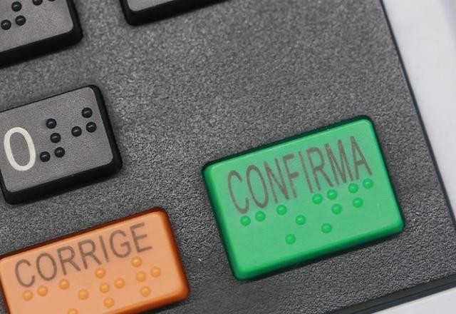 Imagem da noticia Defesa diz que entregará relatório sobre urnas eletrônicas na 4ª feira