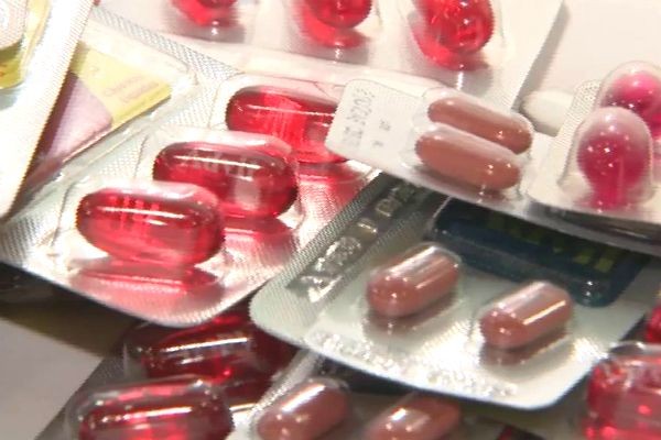 Imagem da noticia Uso contínuo de ibuprofeno pode causar infertilidade e impotência