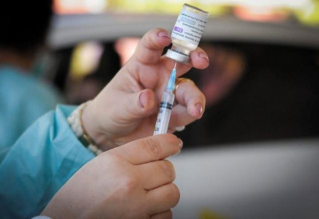 Imagem da noticia Mapa da vacinação: 30% da população recebeu duas doses ou dose única