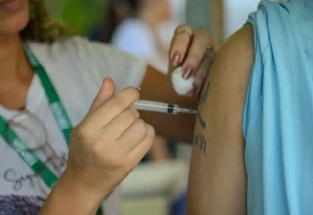 Imagem da noticia Ministério da Saúde amplia vacinação contra gripe para quem tem mais de seis meses de idade