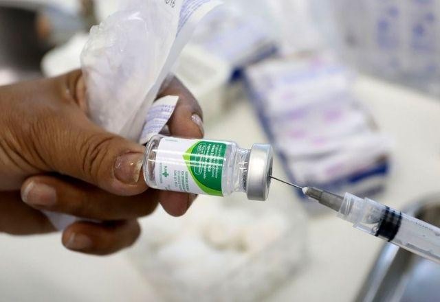 Cidade do RJ recebe novas doses de vacina contra gripe e retoma vacinação