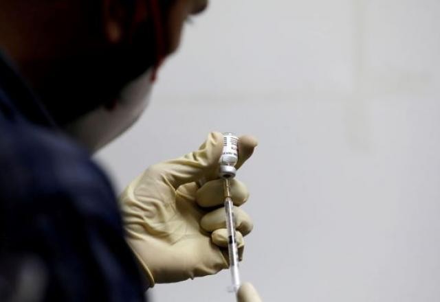 Imagem da noticia MP junto ao Tribunal de Contas quer barrar compra de 20 milhões de doses da Covaxin