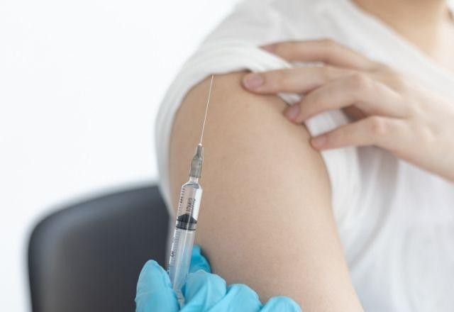 Vacina contra câncer de próstata, pulmão e ovário começa ser testada