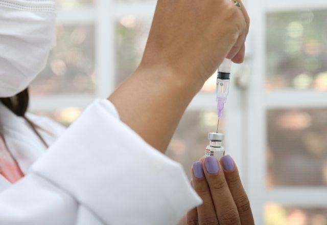 Imagem da noticia 4ª dose: SP vacinará idosos acima de 60 anos a partir do próximo mês