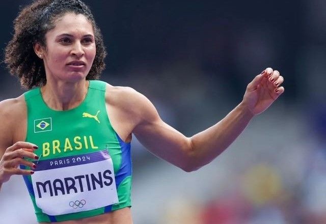 Valdileia Martins iguala recorde brasileiro no salto em altura, vai à final, mas se machuca