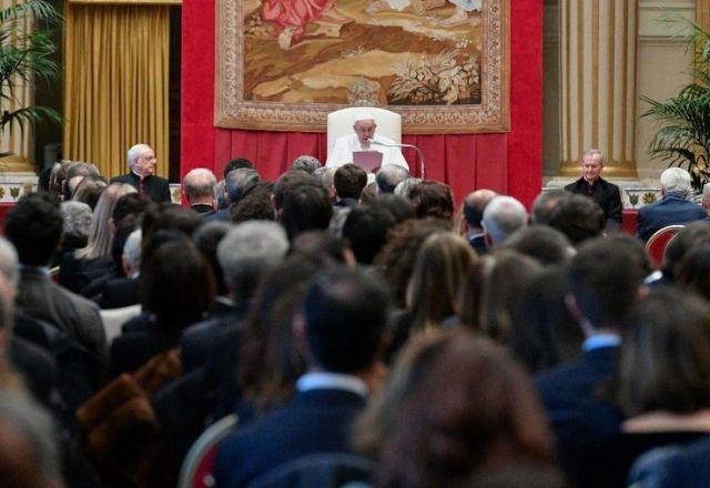 Imagem da noticia "Comportamento de membros prejudica eficácia da Igreja", diz papa
