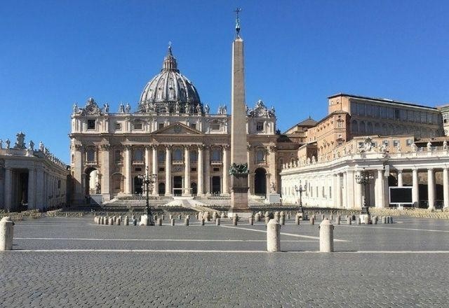 Imagem da noticia Vaticano não vai pagar funcionários sem certificado sanitário da covid-19