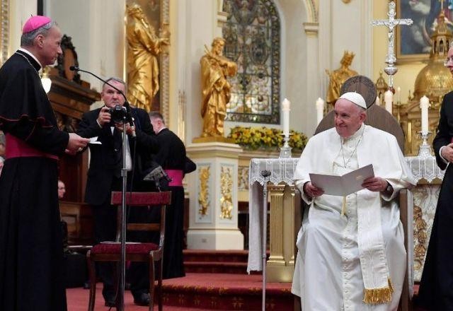 Imagem da noticia Vaticano confirma viagem de papa Francisco ao Cazaquistão em setembro
