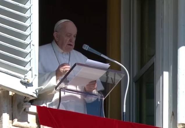 Imagem da noticia Papa Francisco diz que fiéis devem pagar os impostos e respeitar as leis