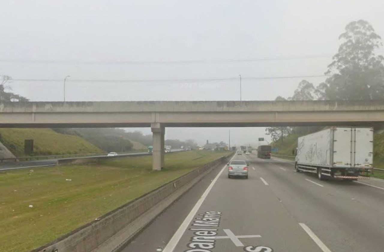 Imagem da noticia Homem morre atropelado após ser arremessado de viaduto em São Bernardo (SP)