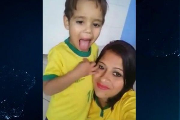 Vídeo mostra menino de 3 anos que morreu no Metrô de SP pouco antes de ser atropelado 