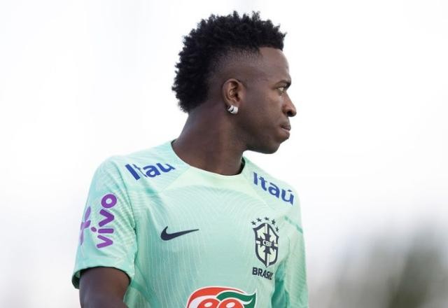 Imagem da noticia Poder Expresso: Ataques racistas contra Vini Jr. provocam reação no Brasil