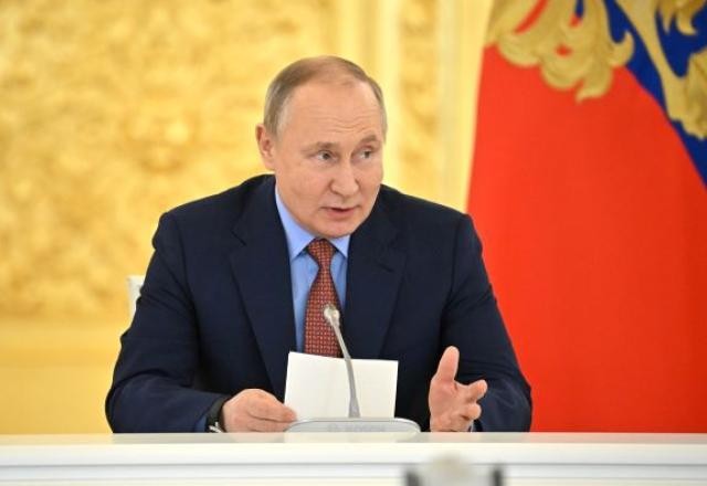 Imagem da noticia Governo russo determina envio de tropas para o leste da Ucrânia