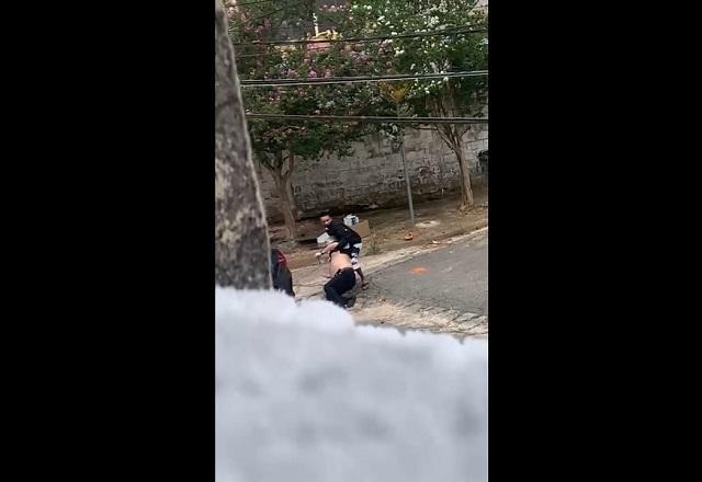 Vídeo: homem é sequestrado por dupla de criminosos em São Paulo