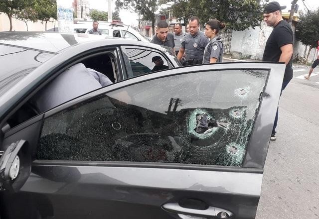 Imagem da noticia Criminoso dispara contra carro com policial militar dentro; veja vídeo
