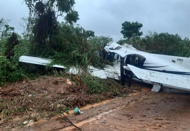 Fotos mostram como ficou avião após acidente em Barcelos (AM)