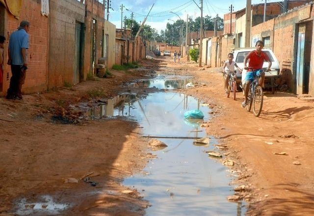 De 28 países, Brasil é o 3º menos satisfeito com a infraestrutura nacional