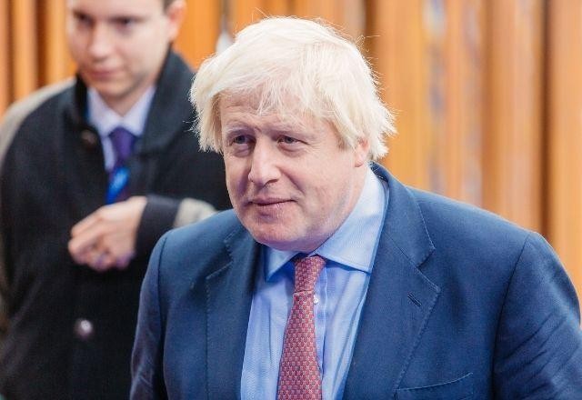 Imagem da noticia Moção de desconfiança é rejeitada e Boris Johnson continuará como premiê