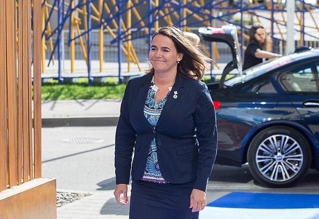Imagem da noticia Bolsonaro se reúne com presidente da Hungria: "tratamos de interesse comercial"