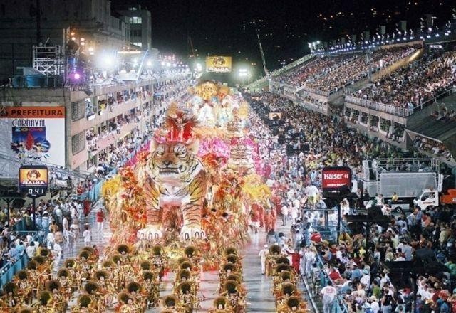 Imagem da noticia Rio inicia venda de ingressos para desfiles das escolas de samba nesta 5ª