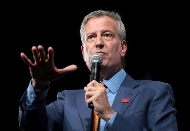 Imagem da noticia Prefeito de Nova York pede para Michelle mandar Bolsonaro se vacinar