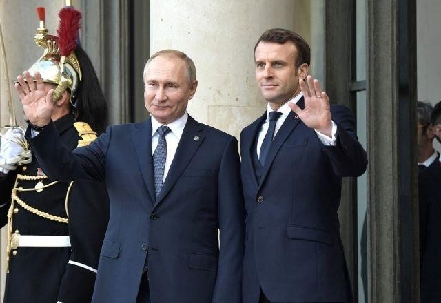 Imagem da noticia Macron viaja à Rússia para discutir crise da Ucrânia com Putin