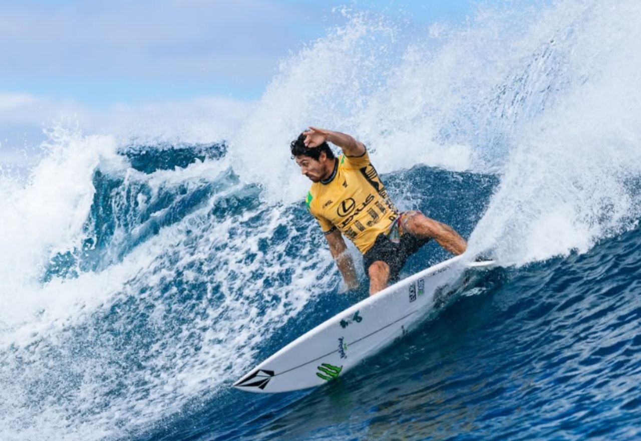 Imagem da noticia Yago Dora supera americano Griffin e conquista mundial de surfe pela primeira vez 