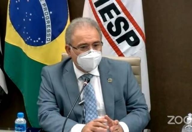 Imagem da noticia Em evento, Queiroga afirma que Bolsonaro não é negacionista
