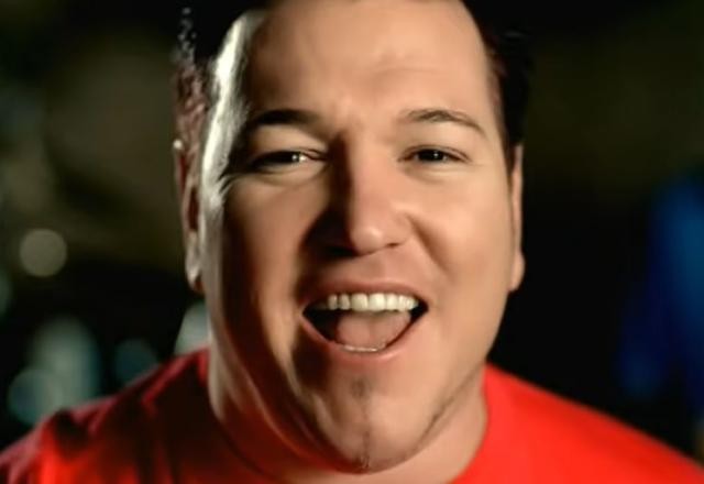 Imagem da noticia Steve Harwell, ex-vocalista do Smash Mouth, morre aos 56 anos