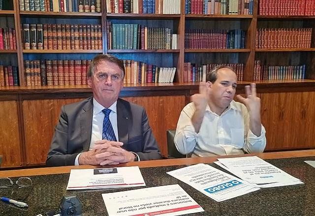 Imagem da noticia "O que usa o segurança do papa?", diz Bolsonaro ao defender uso de armas