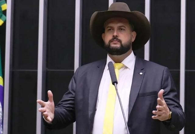 Imagem da noticia Zé Trovão tem prisão decretada por dívida de pensão alimentícia; deputado nega irregularidades