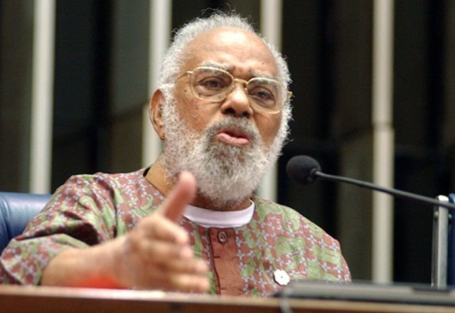 Imagem da noticia Lula inclui Abdias do Nascimento no Livro dos Heróis e Heroínas da Pátria